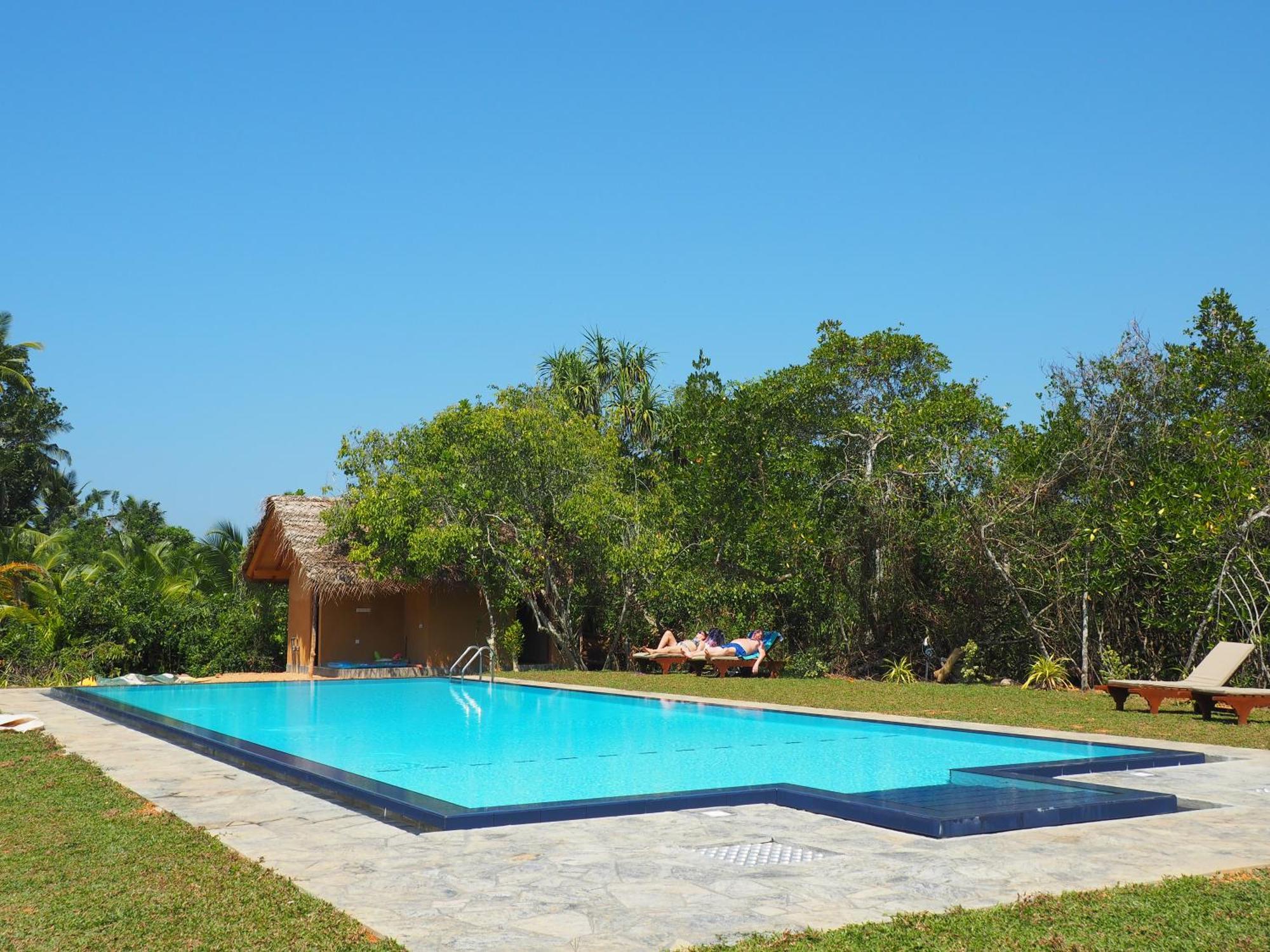 Happy Man Village Bentota Exterior foto